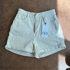 ZARA white 90s style mom shorts